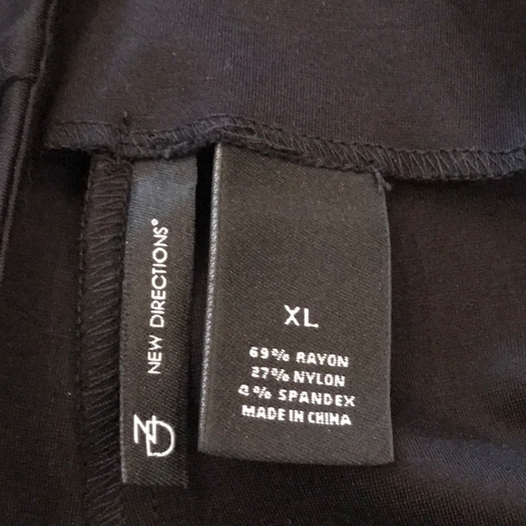 NWT New Direction black pants with design seams. - Picture 5 of 5